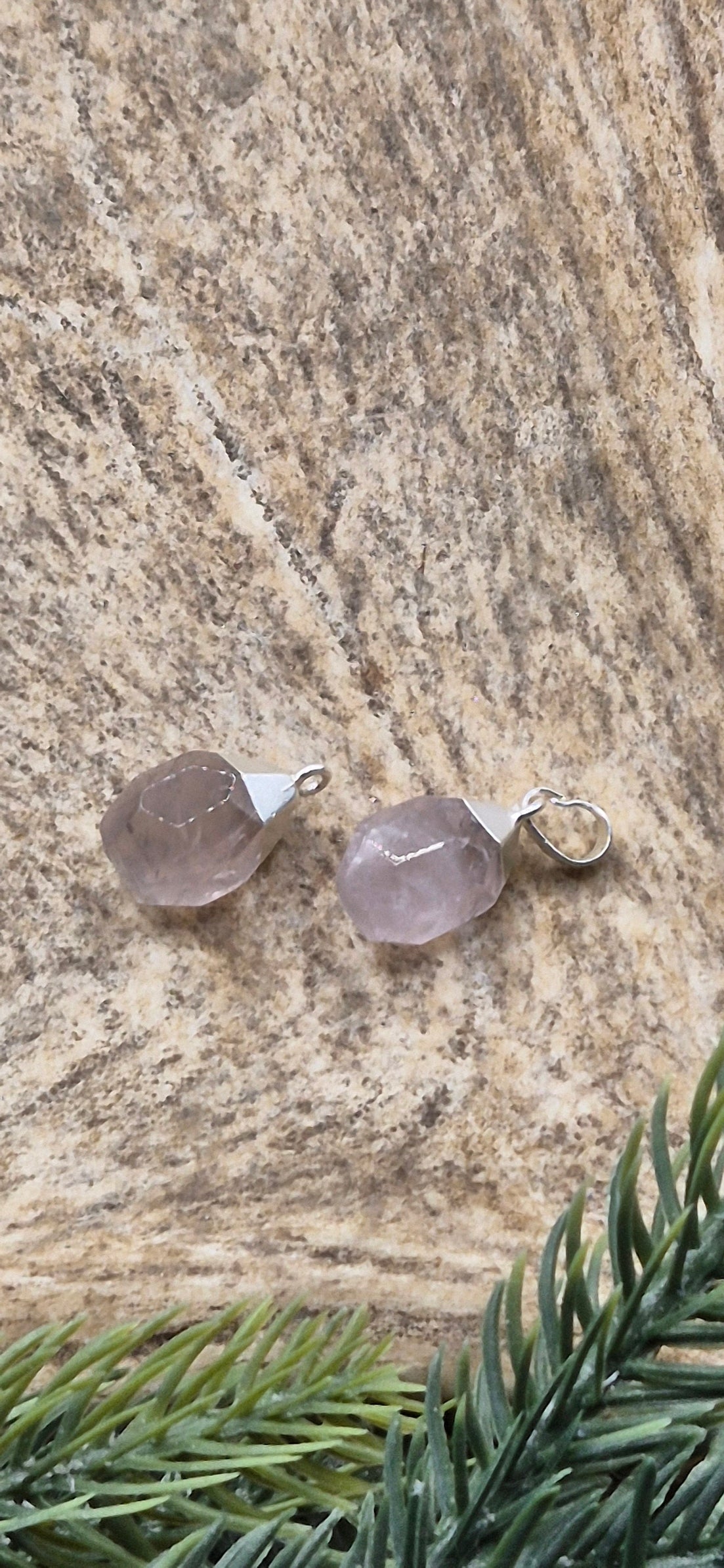 Rosenkvarts faceterad